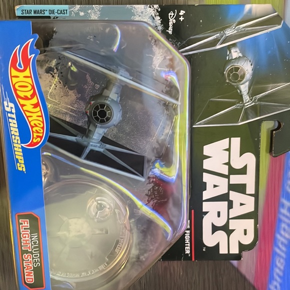 Tie Fighter - Picture 5 of 10